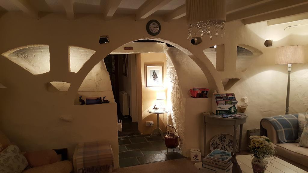 Yr Hen Felin - The Old Mill B&B Морфа-Нефин Экстерьер фото
