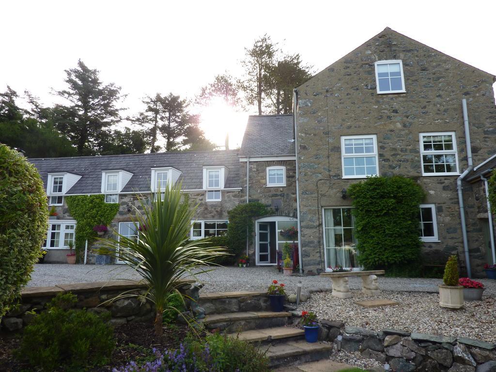 Yr Hen Felin - The Old Mill B&B Морфа-Нефин Экстерьер фото
